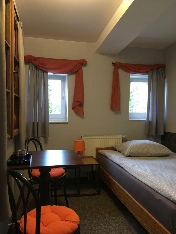 Pokoje Hotelowe Dux Lodž Exteriér fotografie